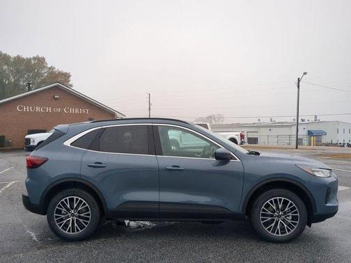 2025 Ford Escape PHEV
