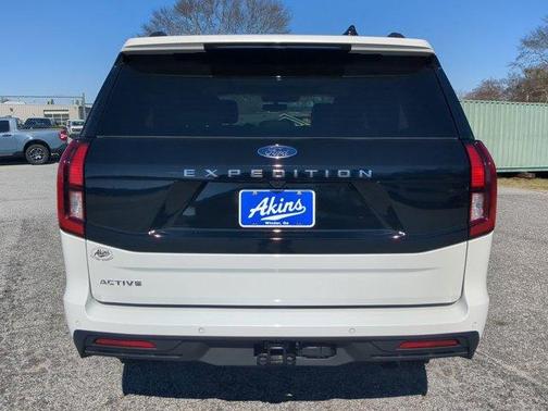 2026 Ford Expedition Active