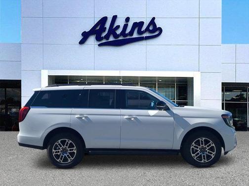 2026 Ford Expedition Active