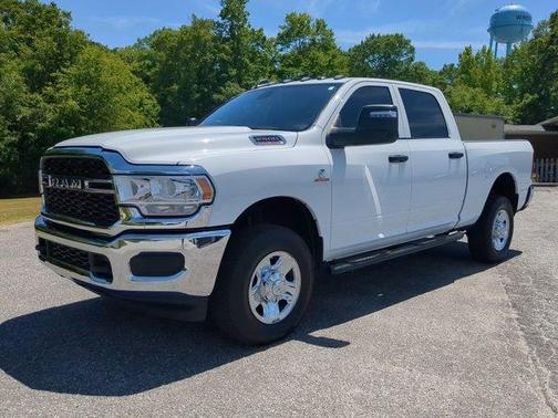 Bright White Clearcoat 2023 RAM 2500 Tradesman