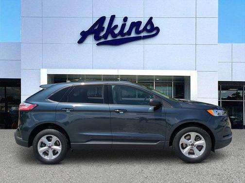 Stone Blue Metallic 2024 Ford Edge SE