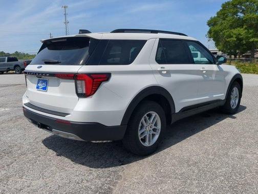 Star White 2026 Ford Explorer Active