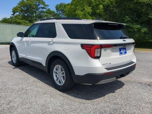 Star White 2026 Ford Explorer Active