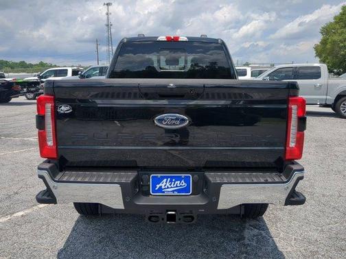 2025 Ford F-350 Lariat Super Duty