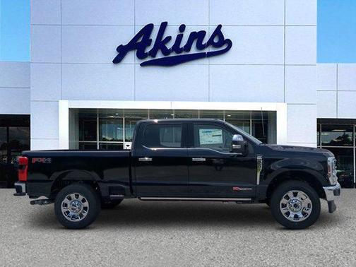 2025 Ford F-350 Lariat Super Duty