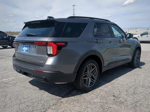 Carbonized Gray 2026 Ford Explorer ST-Line