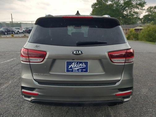 2016 Kia Sorento SX