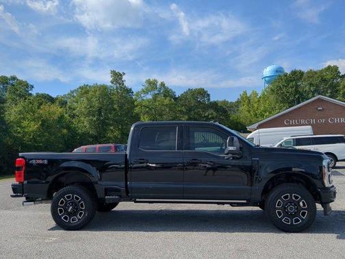 2025 Ford F-250 Platinum