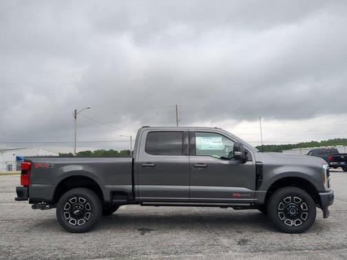 2025 Ford F-350 Platinum