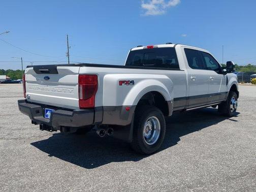 Star White 2022 Ford F-350 King Ranch