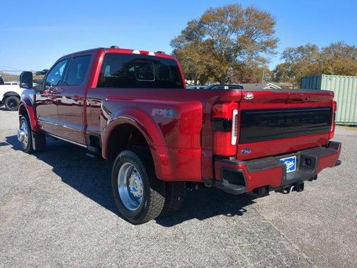 2025 Ford F-450 Platinum