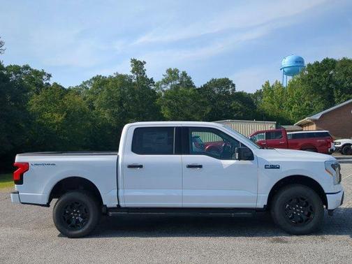 2025 Ford F-150 Lightning XLT