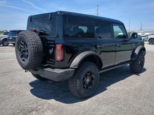 Shadow Black 2026 Ford Bronco Badlands