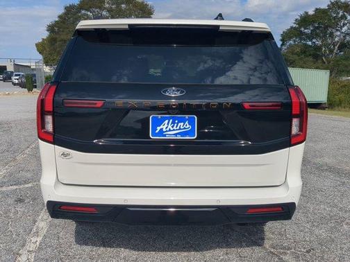 2025 Ford Expedition Tremor