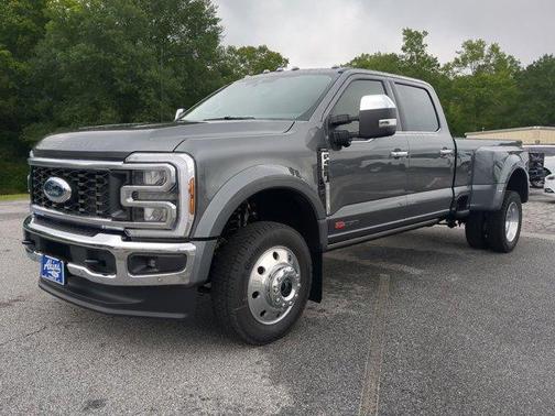 2025 Ford F-450 Lariat