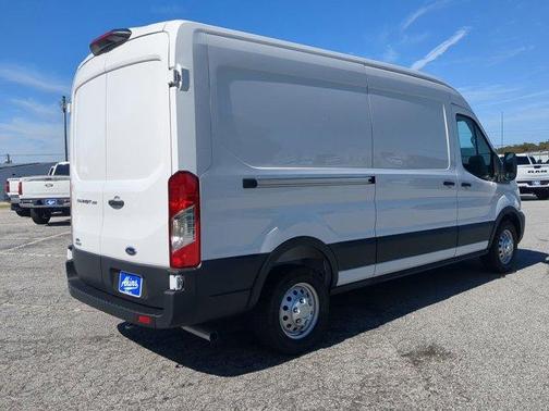 2025 Ford Transit-250 148 WB Medium Roof Cargo