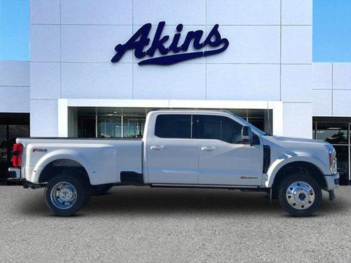 2025 Ford F-450 Platinum