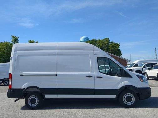 Oxford White 2026 Ford Transit-250 Base