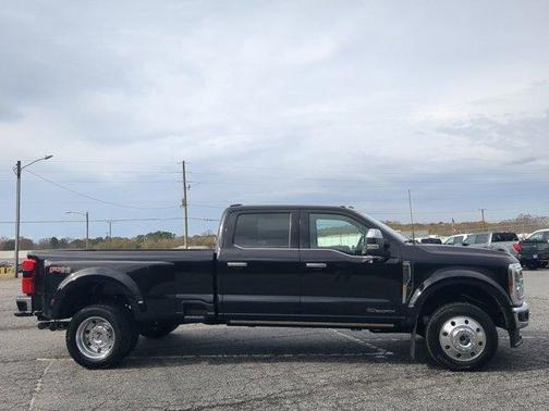 2024 Ford F-450 Lariat