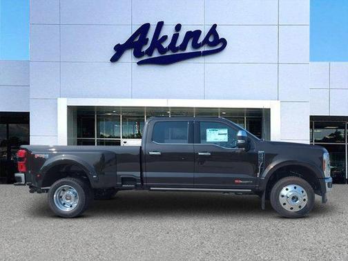 2025 Ford F-450 King Ranch