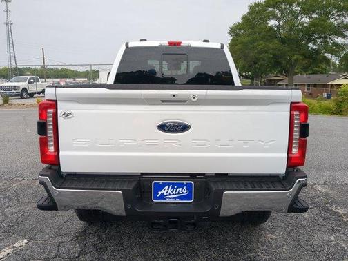 2025 Ford F-350 Lariat Super Duty