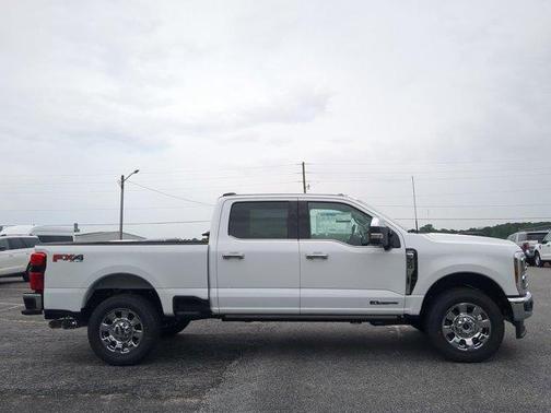 2025 Ford F-350 Lariat Super Duty