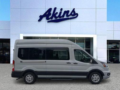 2024 Ford Transit-350 XLT