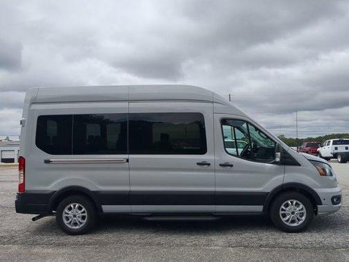 2024 Ford Transit-350 XLT
