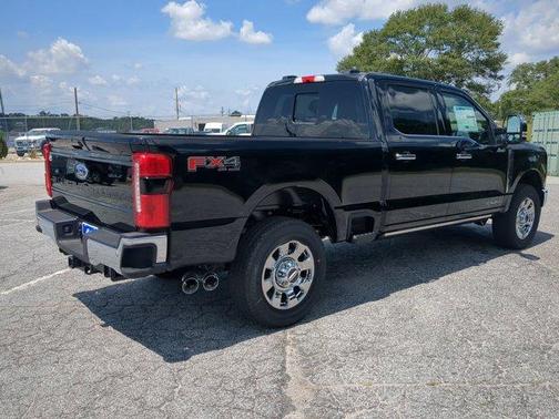 2025 Ford F-350 Lariat Super Duty