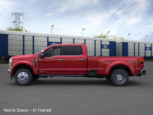 2025 Ford F-450 Lariat