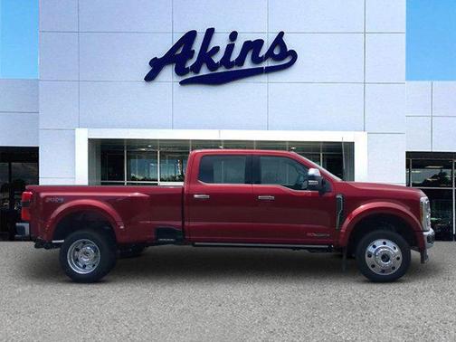 2025 Ford F-450 Lariat