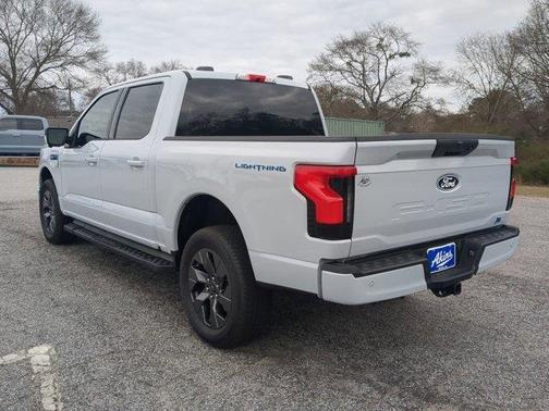 2025 Ford F-150 Lightning Flash