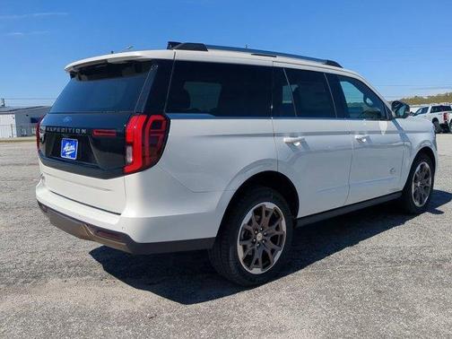 2026 Ford Expedition King Ranch