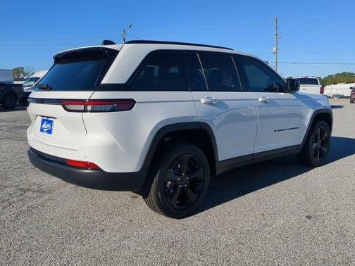 2024 Jeep Grand Cherokee Laredo