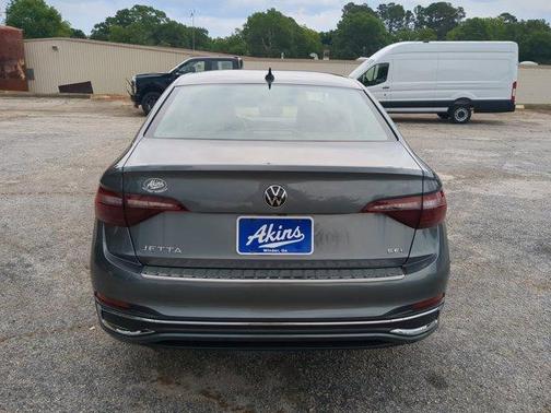 Platinum Gray Metallic 2024 Volkswagen Jetta 1.5T SEL