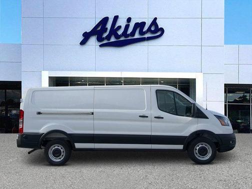 2025 Ford Transit-250 XL