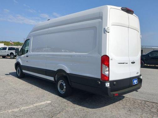 Oxford White 2026 Ford Transit-250 Base