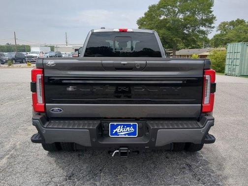 2025 Ford F-450 Platinum