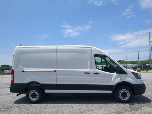 2025 Ford Transit-250 148 WB Medium Roof Cargo