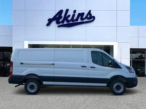 2025 Ford Transit-150 XL