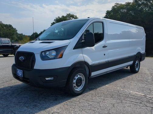 2025 Ford Transit-150 XL