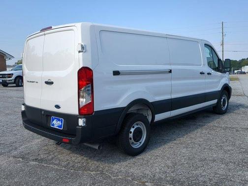 2025 Ford Transit-150 XL