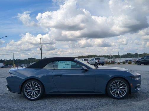 2025 Ford Mustang EcoBoost Premium