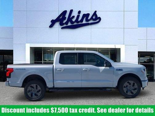 2025 Ford F-150 Lightning Flash