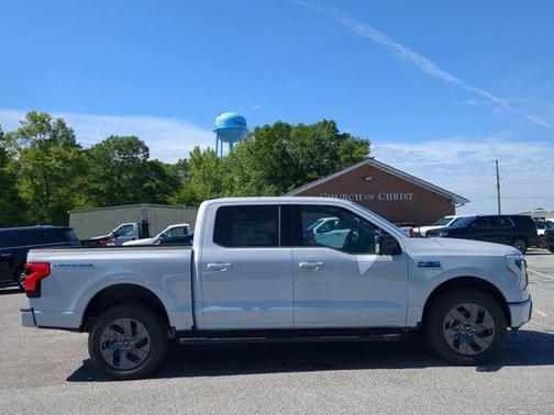 2025 Ford F-150 Lightning Flash