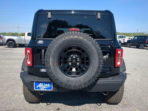 Shadow Black 2026 Ford Bronco Badlands