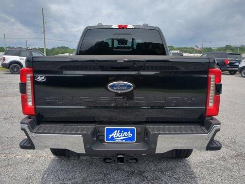2025 Ford F-350 Lariat Super Duty