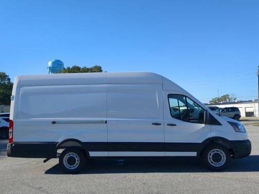 2026 Ford Transit-250 XL