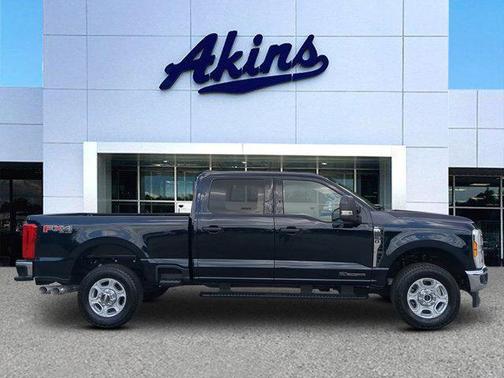 Antimatter Blue Metallic 2025 Ford F-250 XLT Truck