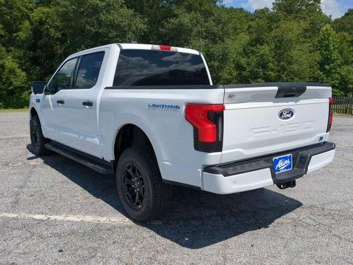 2025 Ford F-150 Lightning XLT